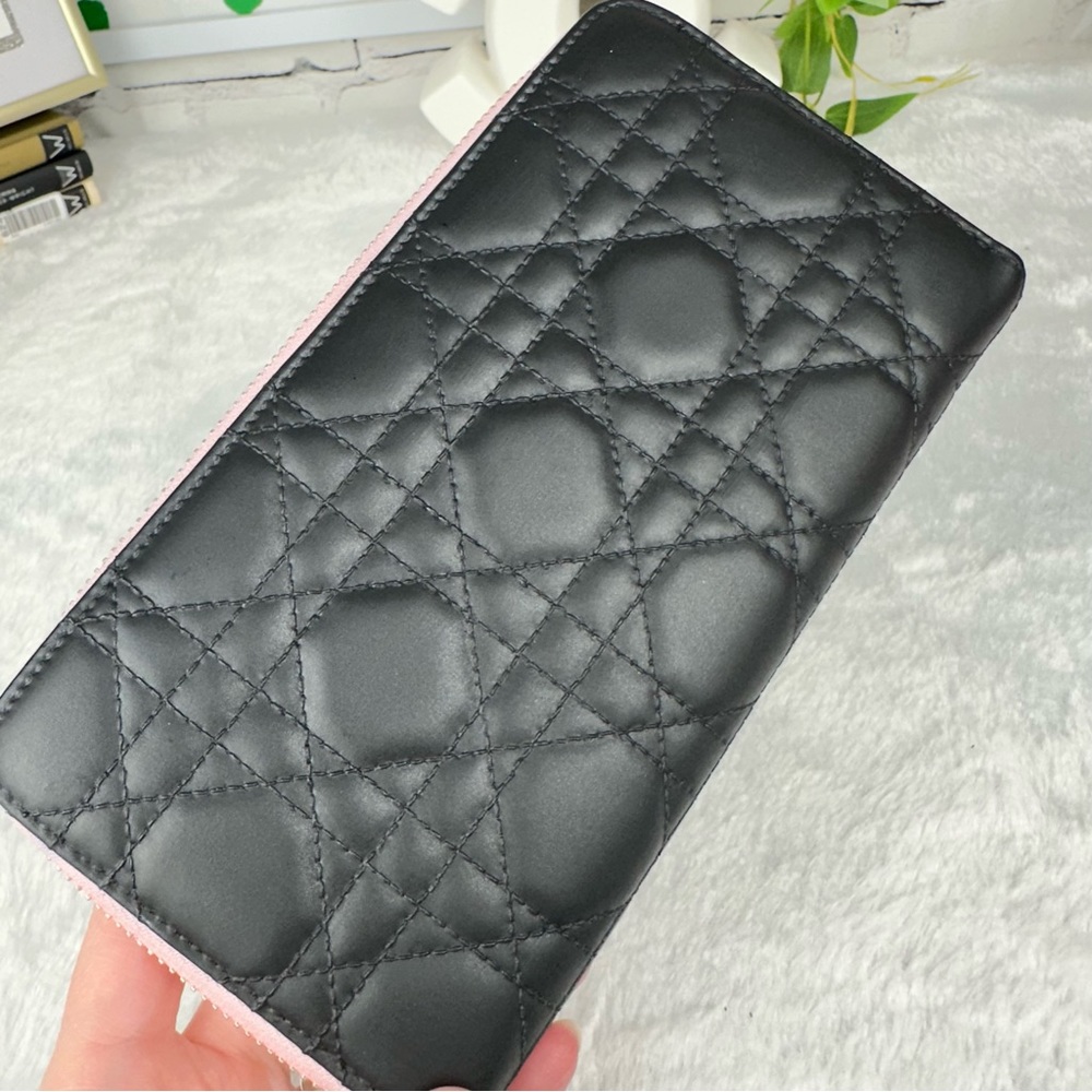 Dior Patent Leather Cannage Zippy Wallet in Matte Black! Great gift idea. CUTE! - Picture 3 of 16
